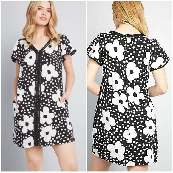 Modcloth Whimsical Wildflower Floral Dress Shift Black White Retro Pockets Large - Picture 1 of 11
